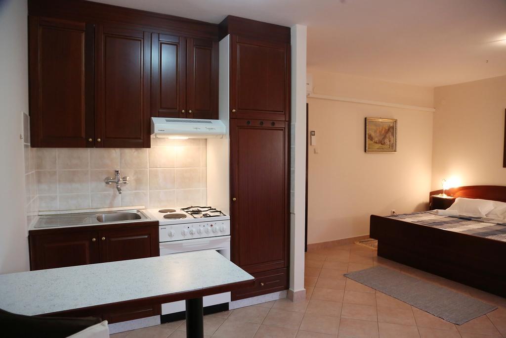Apartments Max Vrsar Luaran gambar
