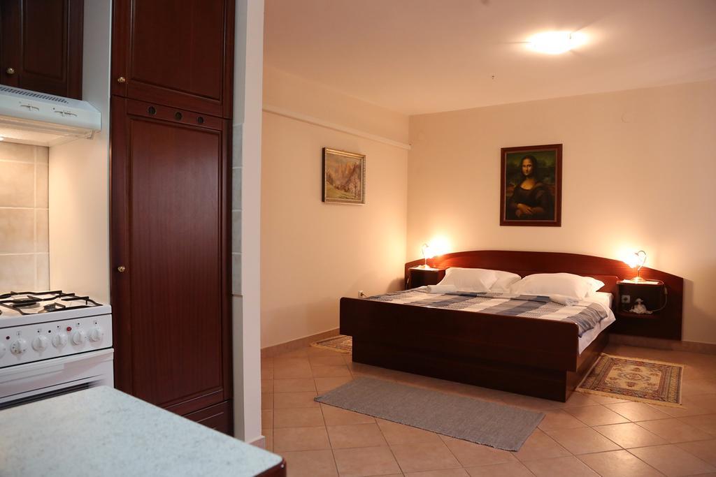 Apartments Max Vrsar Luaran gambar