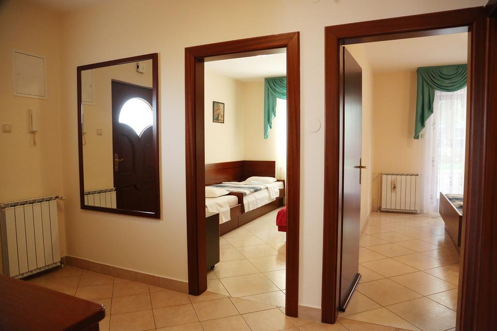 Apartments Max Vrsar Luaran gambar