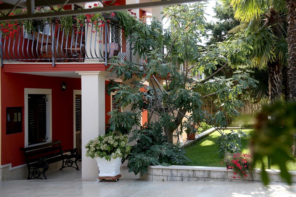 Apartments Max Vrsar Luaran gambar