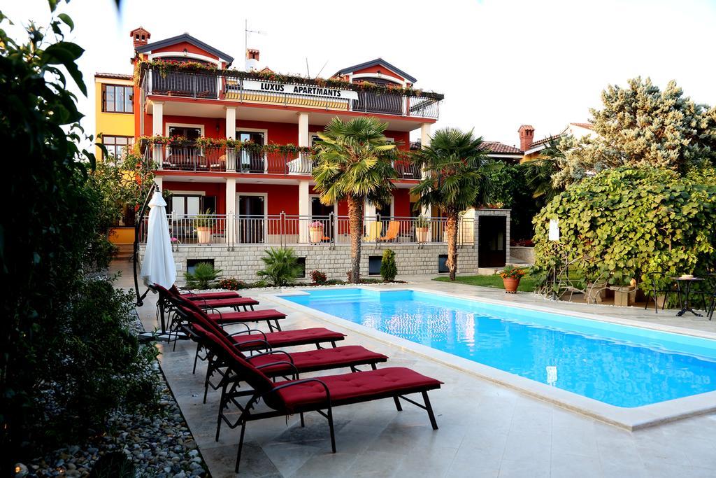 Apartments Max Vrsar Luaran gambar
